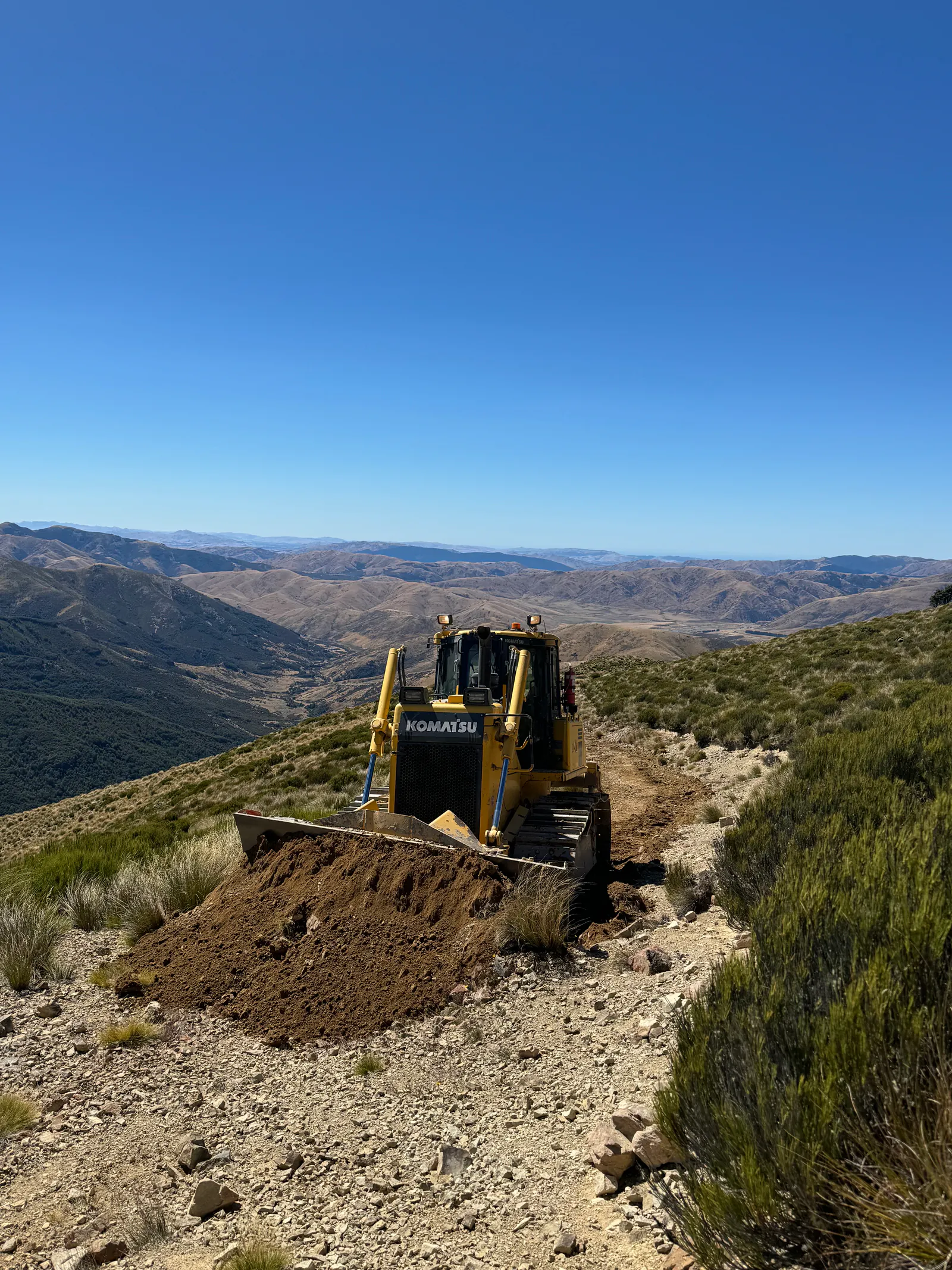 Earthworks and land clearing equipment